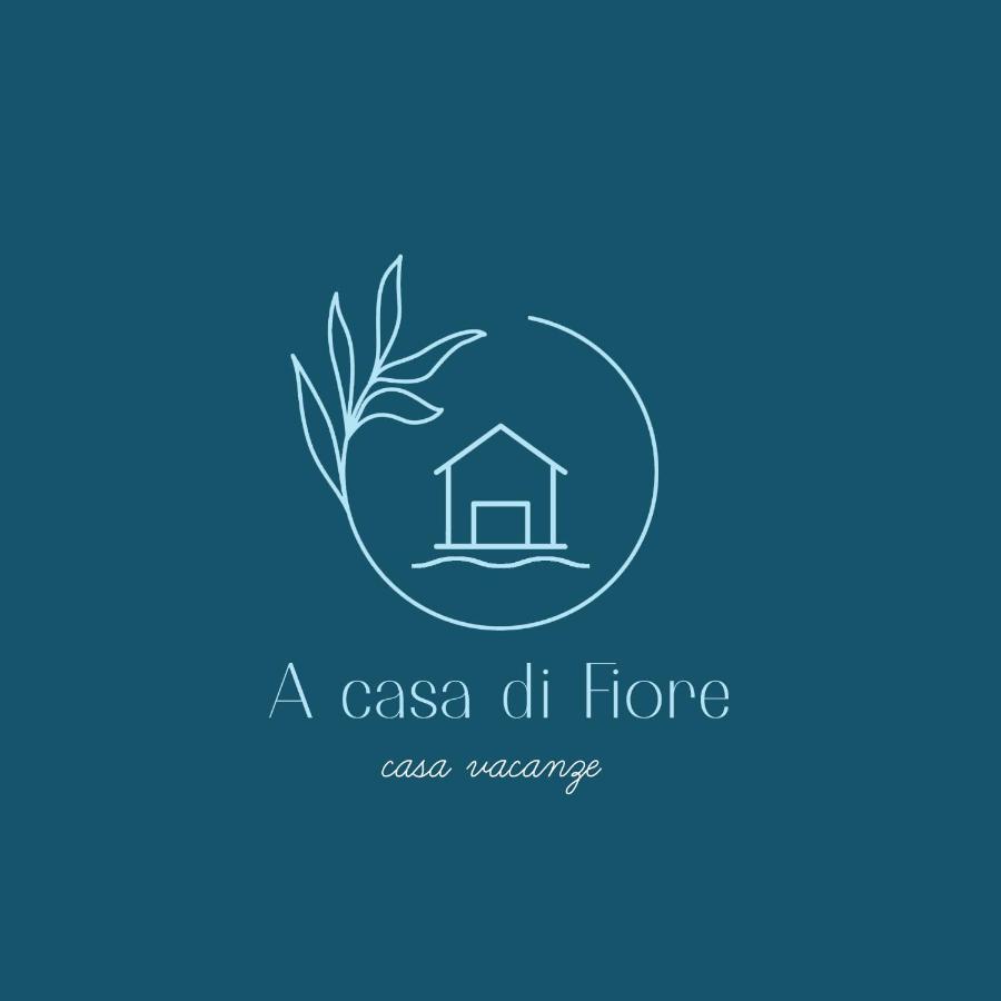 A Casa Di Fiore, Holiday Home โจวีนัซโซ ภายนอก รูปภาพ